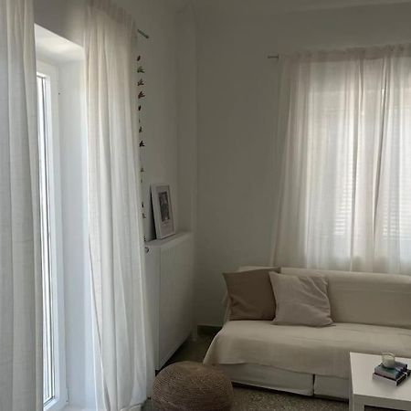 Cozy, Spacious, Newly Renovated Flat In Adamas Exterior photo
